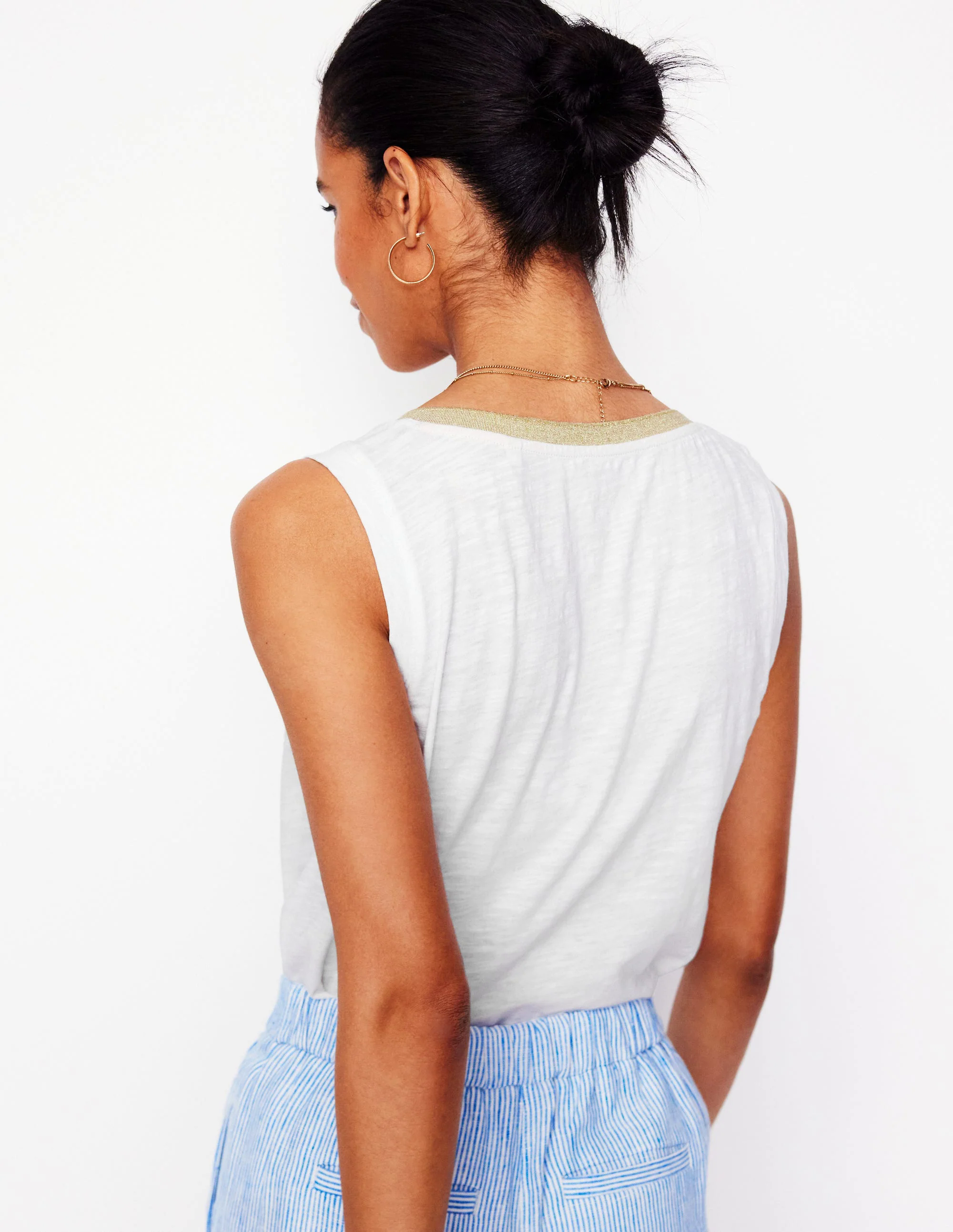 Metallic Trim V Neck Vest-White